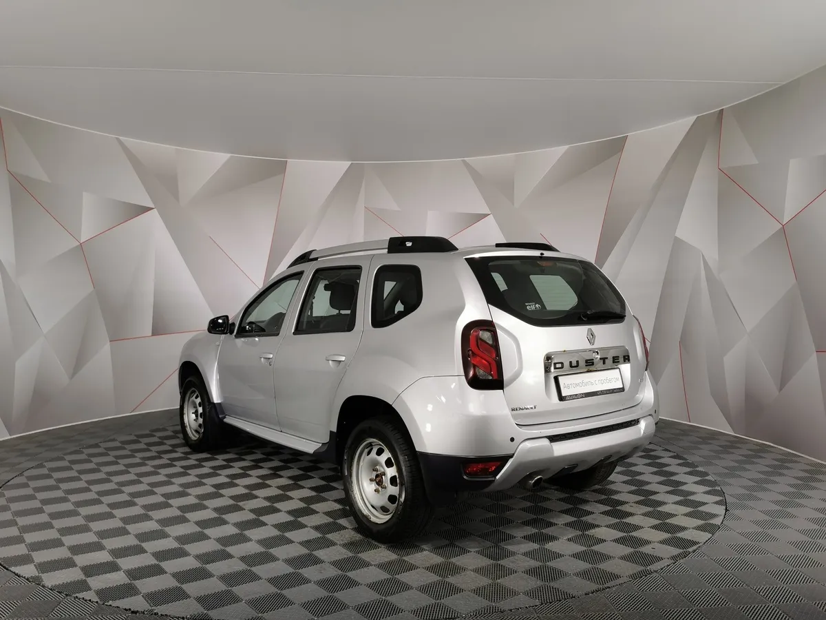 Renault Duster 2.0 MT 4x4 (143 л.с.) Серый в АВИЛОН. Слайд №4