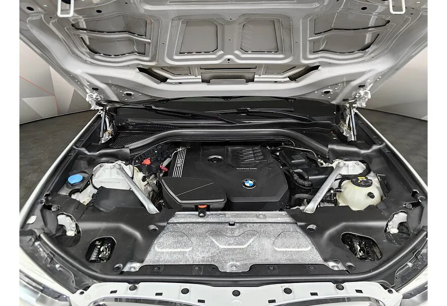 BMW X4 xDrive20i Steptronic (184 л.с.) Lifestyle Бежевый в АВИЛОН. Слайд №10