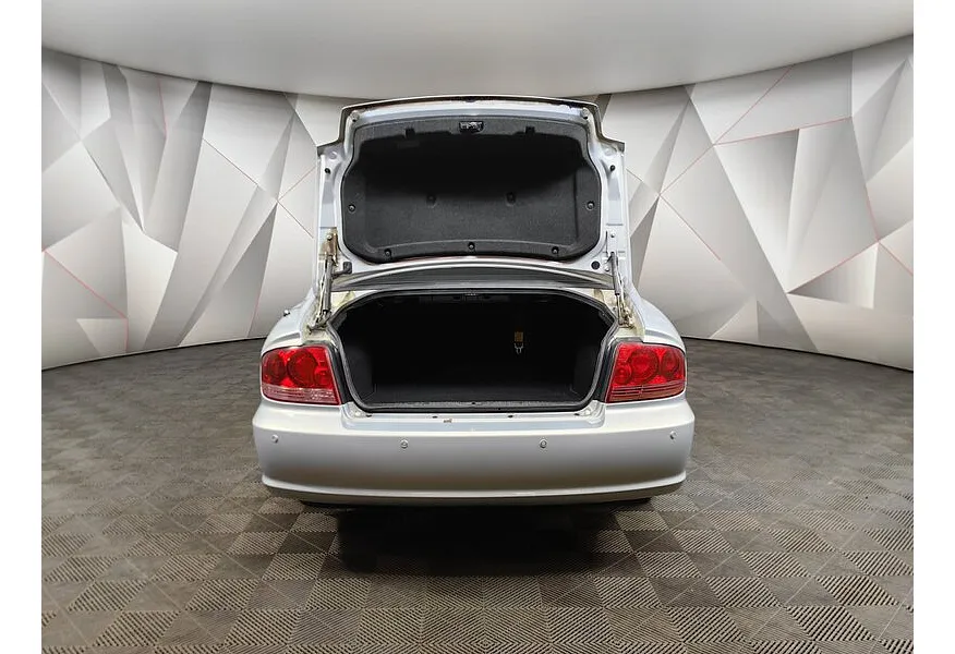 Hyundai Sonata 2.0 AT (150 л.с.) Classic Серебристый в АВИЛОН. Слайд №10