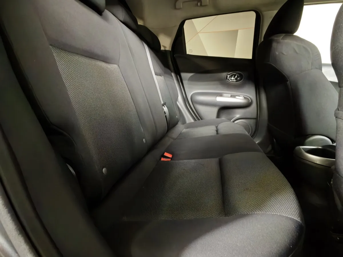Nissan Juke 1.6 CVT (117 л.с.) Серый в АВИЛОН. Слайд №14
