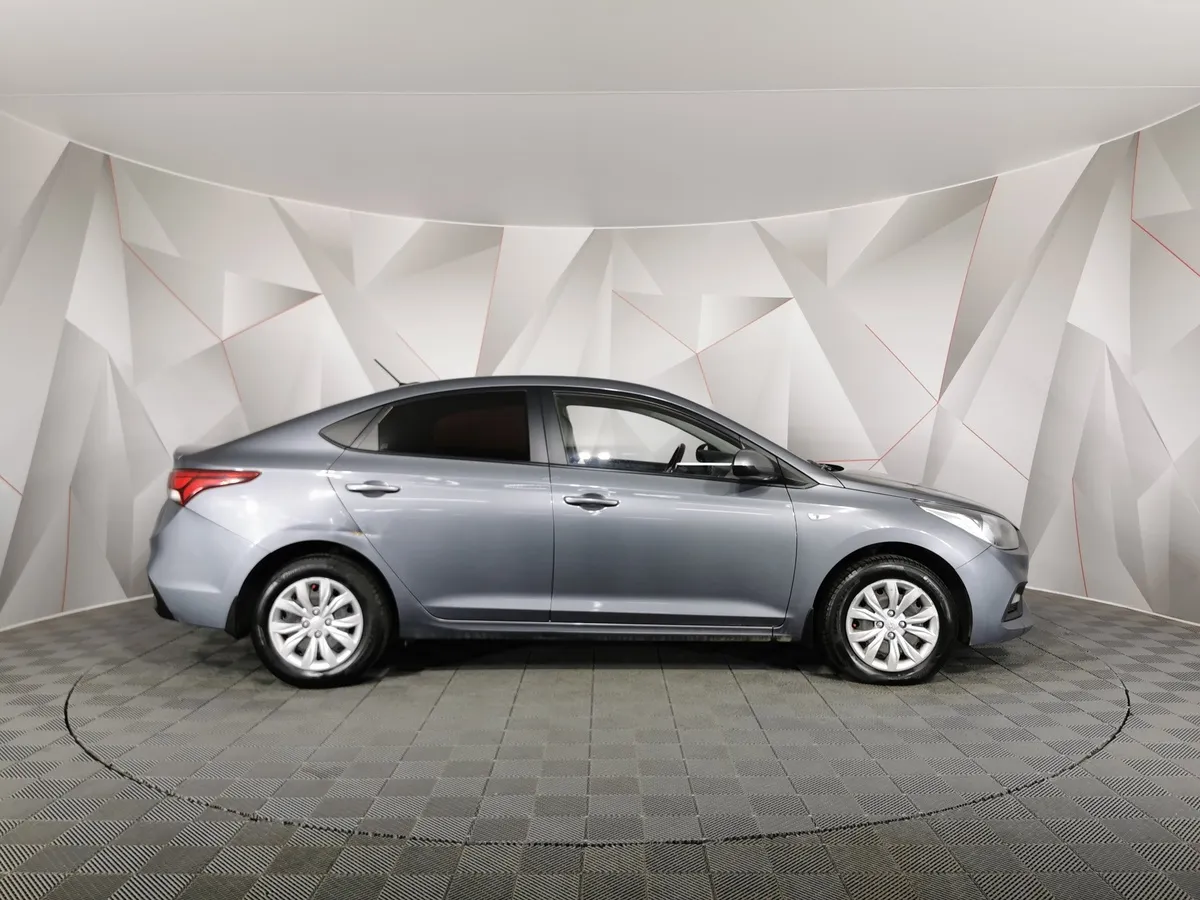 Hyundai Solaris 1.6 AT (123 л.с.) Comfort + Winter Серый в АВИЛОН. Слайд №6