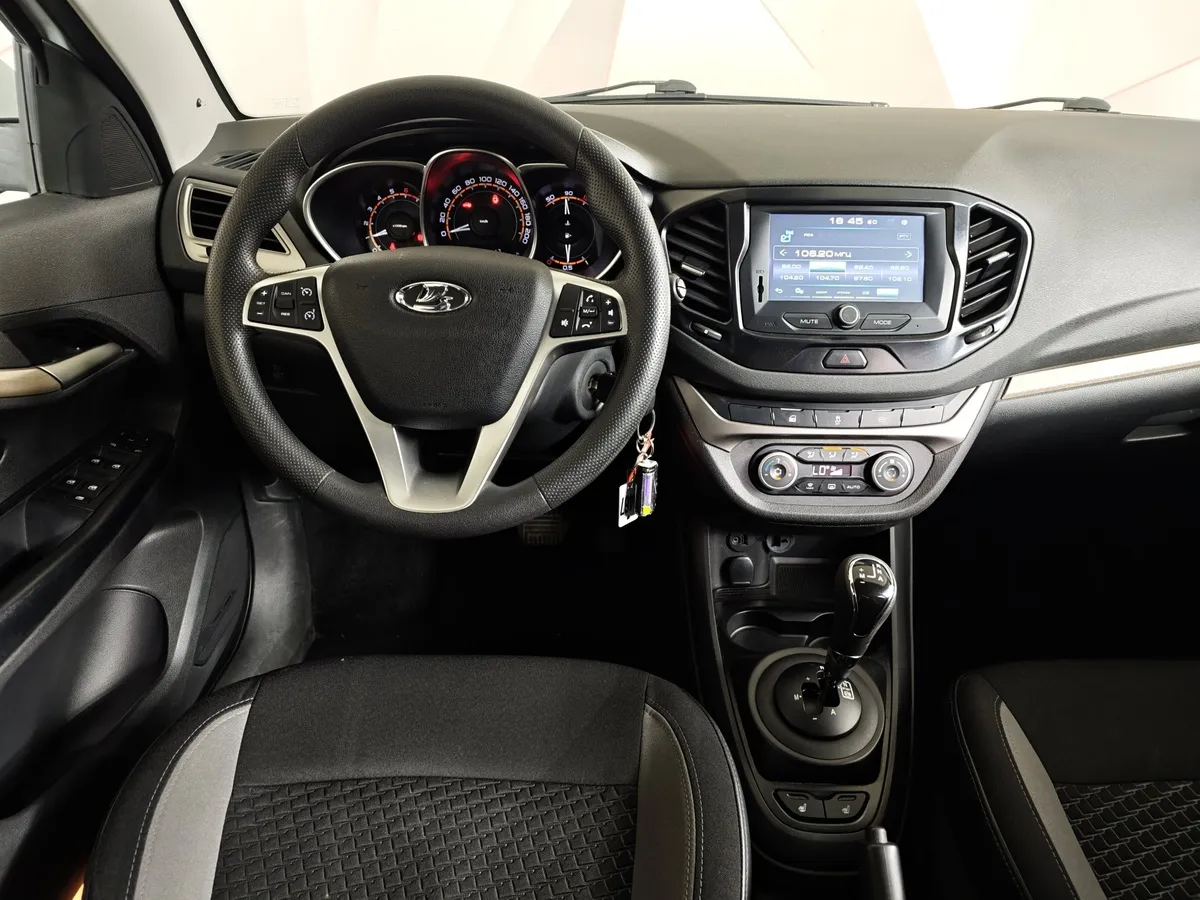 ВАЗ (Lada) Vesta 1.8 MT (122 л.с.) Белый в АВИЛОН. Слайд №19