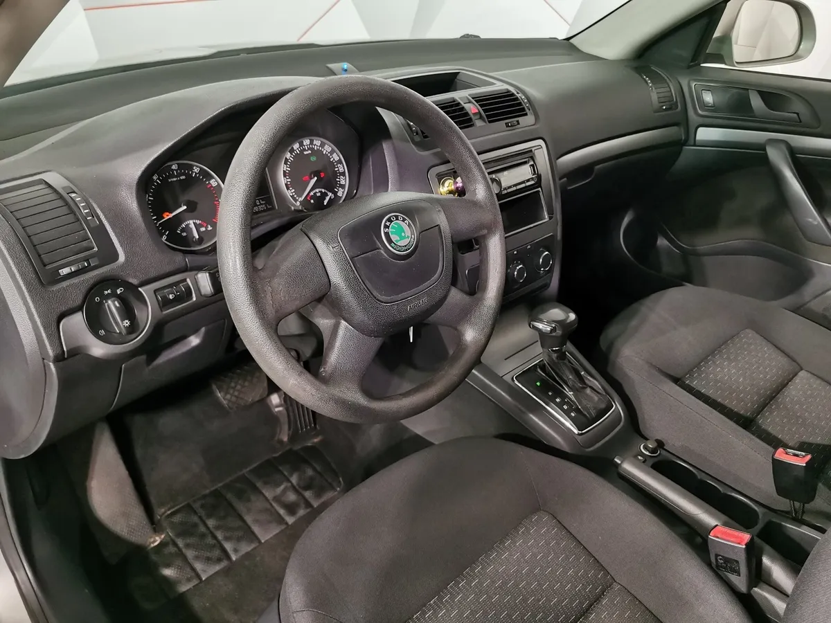 Skoda Octavia 1.6 Tiptronic (102 л.с.) Бежевый в АВИЛОН. Слайд №18