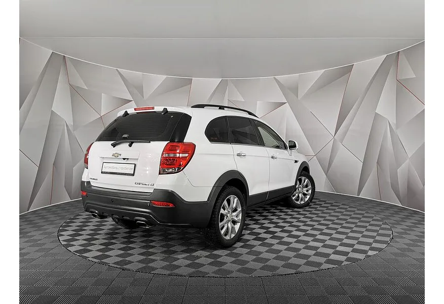 Chevrolet Captiva 2.2 TD AT (5 мест) (184 л.с.) Белый в АВИЛОН. Слайд №2