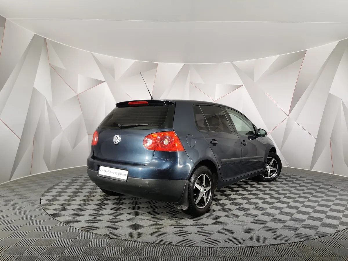 Volkswagen Golf 1.6 Tiptronic (102 л.с.) Серый в АВИЛОН. Слайд №2