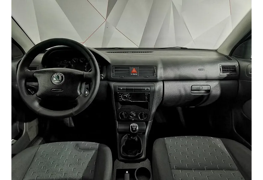 Skoda Octavia 1.4 MT (75 л.с.) Серебристый в АВИЛОН. Слайд №12