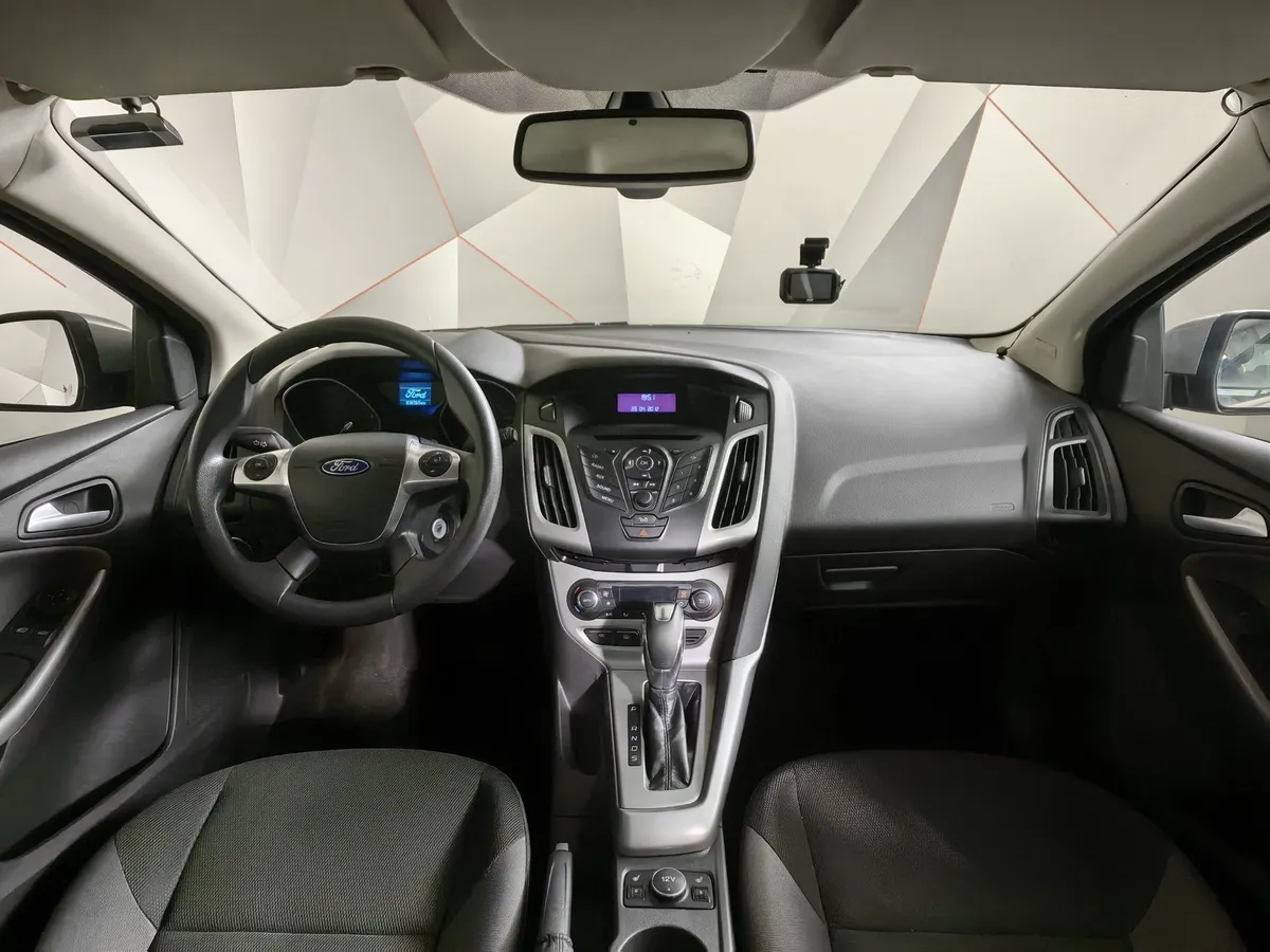 Ford Focus 1.6 Ti-VCT PowerShift (105 л.с.) Trend Голубой в АВИЛОН. Слайд №11