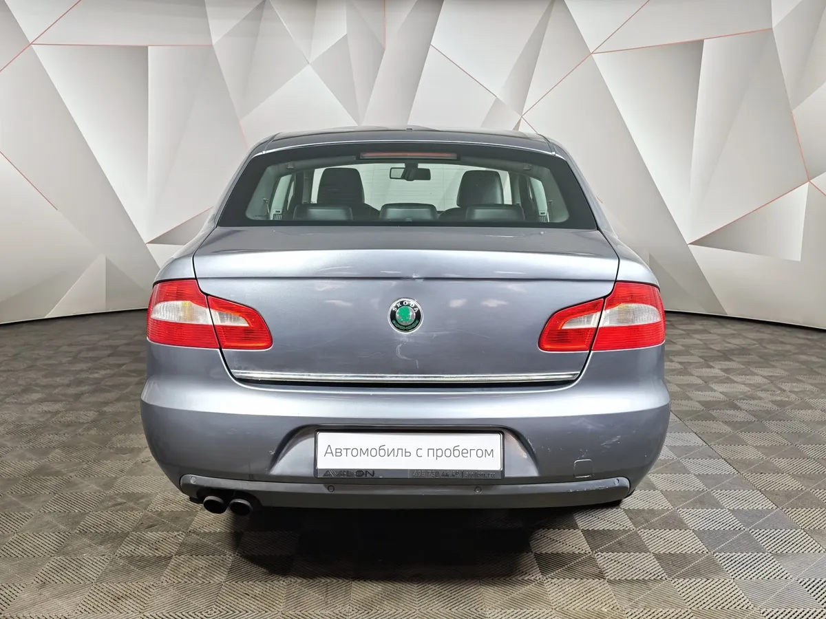 Skoda Superb 1.8 TSI AT (152 л.с.) Серый в АВИЛОН. Слайд №8