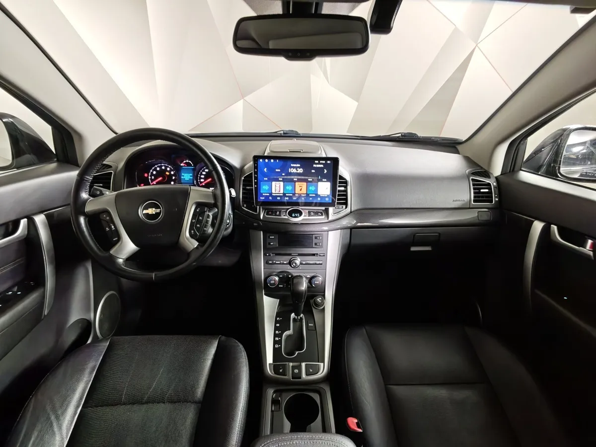 Chevrolet Captiva 2.4 AT (5 мест) (167 л.с.) LT Черный в АВИЛОН. Слайд №11