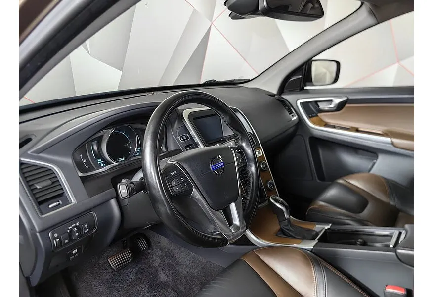 Volvo XC60 2.4 D5 Geartronic AWD (215 л.с.) Коричневый в АВИЛОН. Слайд №19