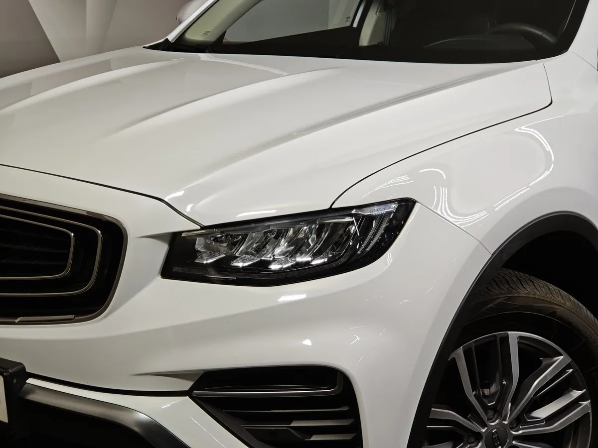 Geely Atlas Pro 1.5T 7DCT AWD (177 л.с.) Flagship Белый в АВИЛОН. Слайд №10