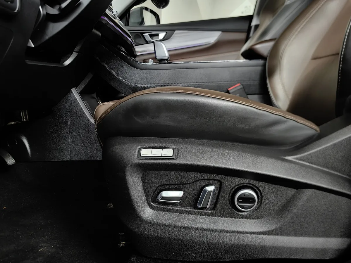 Chery Tiggo 8 Pro 1.6 TGDI DCT7 (186 л.с.) Prestige Dreamline Серый в АВИЛОН. Слайд №21