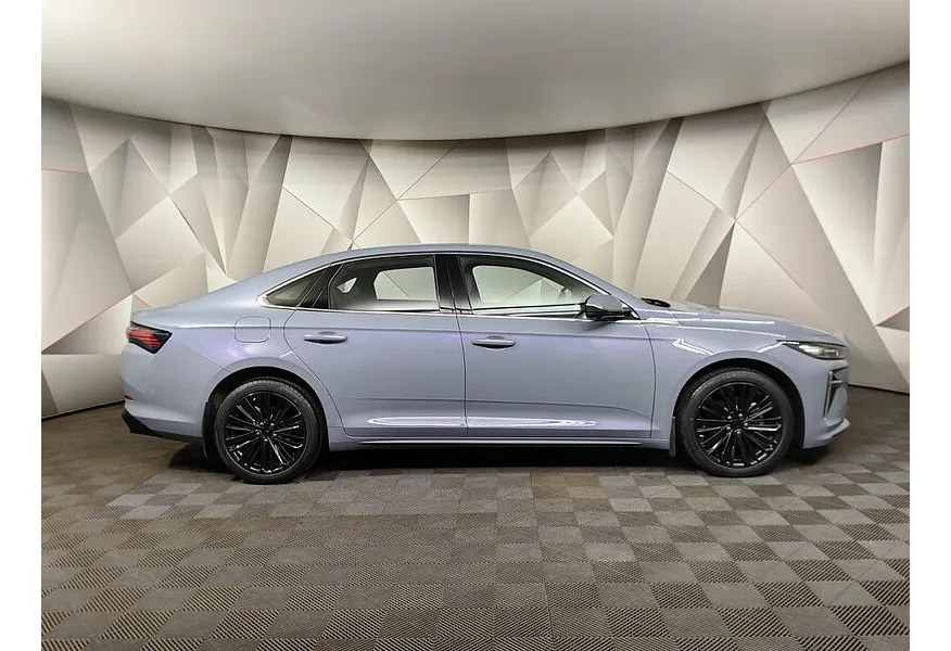 Geely Preface 2.0T 7DCT 2WD (200 л.с.) Flagship Фиолетовый в АВИЛОН. Слайд №4