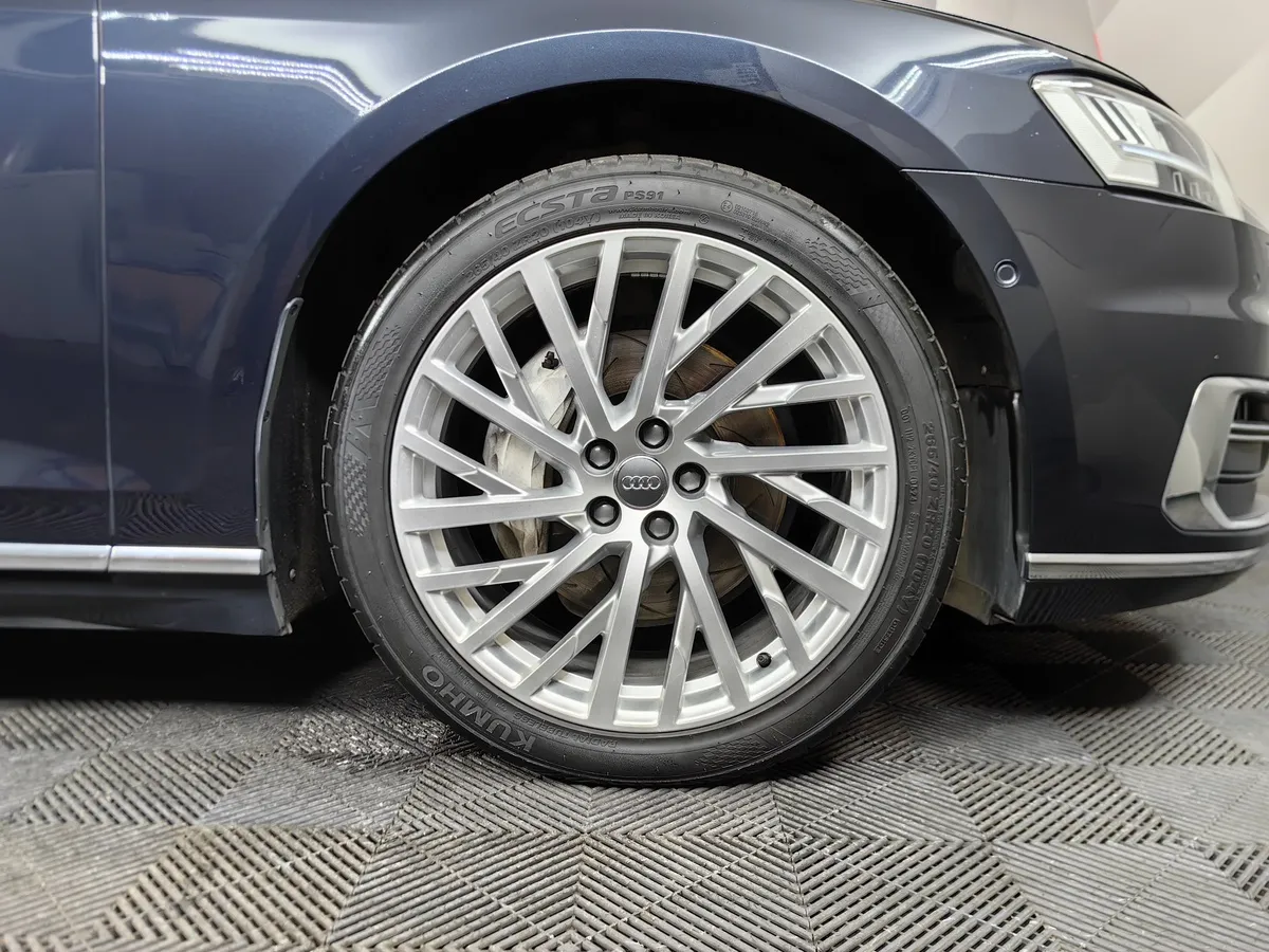 Audi A8 3.0 TDI L tiptronic quattro (249 л.с.) Синий в АВИЛОН. Слайд №9