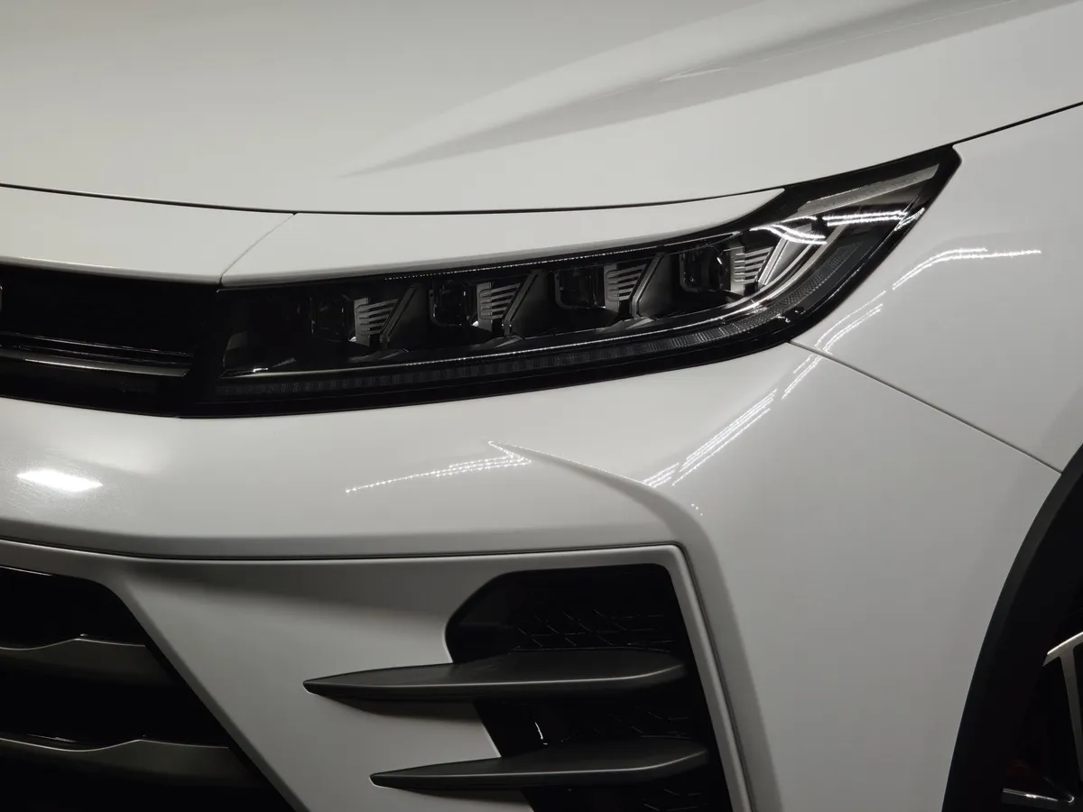 EXEED LX 1.6T DCT 4WD (150 л.с) Premium Plus Белый в АВИЛОН. Слайд №10
