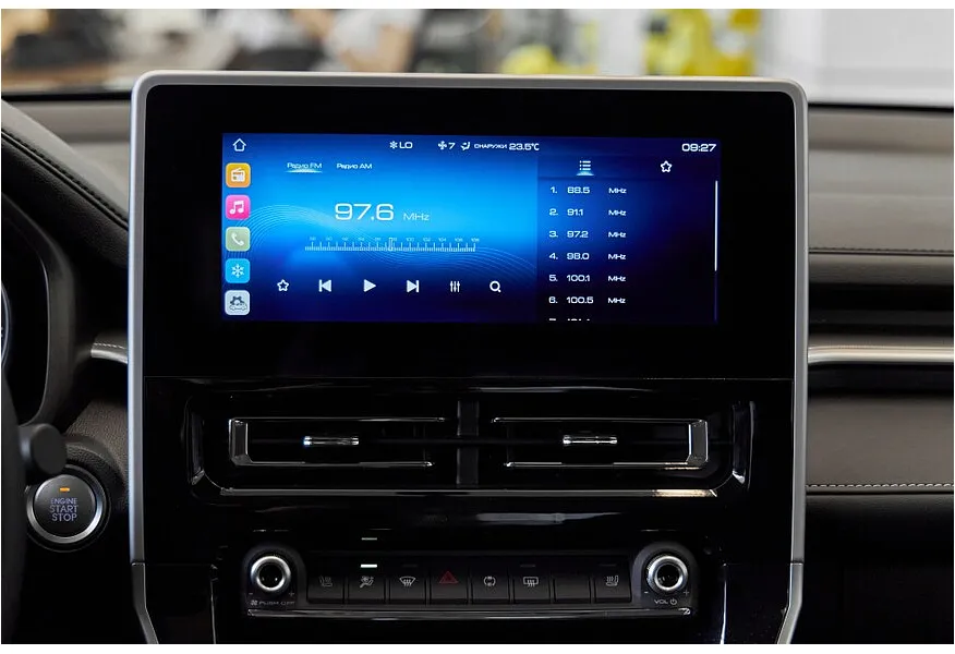 LIVE. Слайд №9