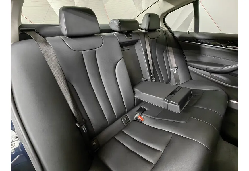 BMW 5 серия 520d Steptronic (190 л.с.) Синий в АВИЛОН. Слайд №14