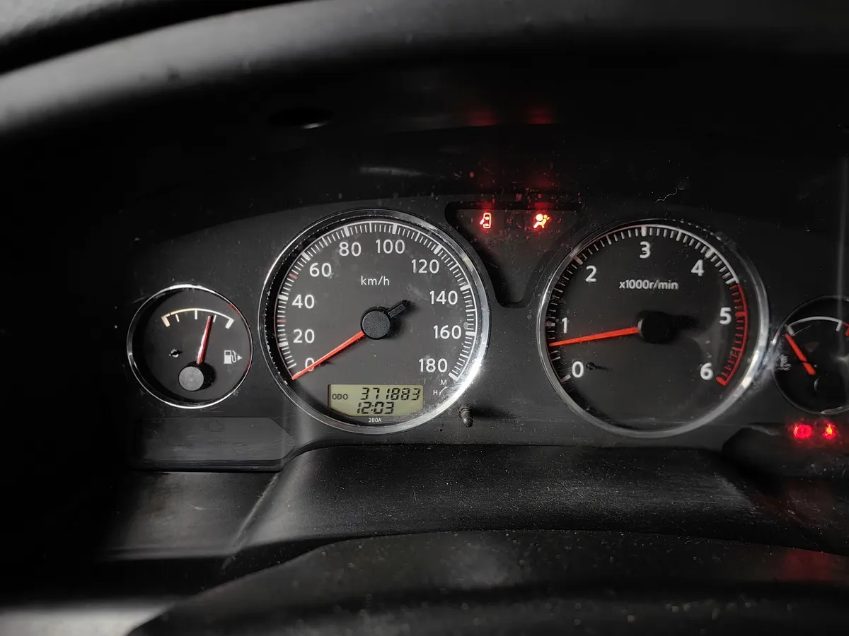 Nissan Patrol 3.0 Di AT (160 л.с.) Черный в АВИЛОН. Слайд №16