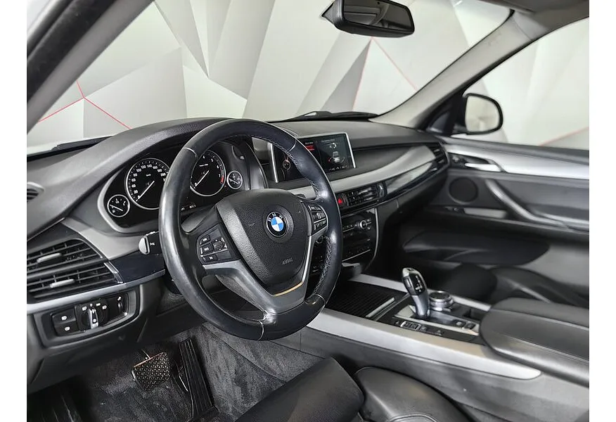 BMW X5 xDrive35i Steptronic (306 л.с.) Белый в АВИЛОН. Слайд №17