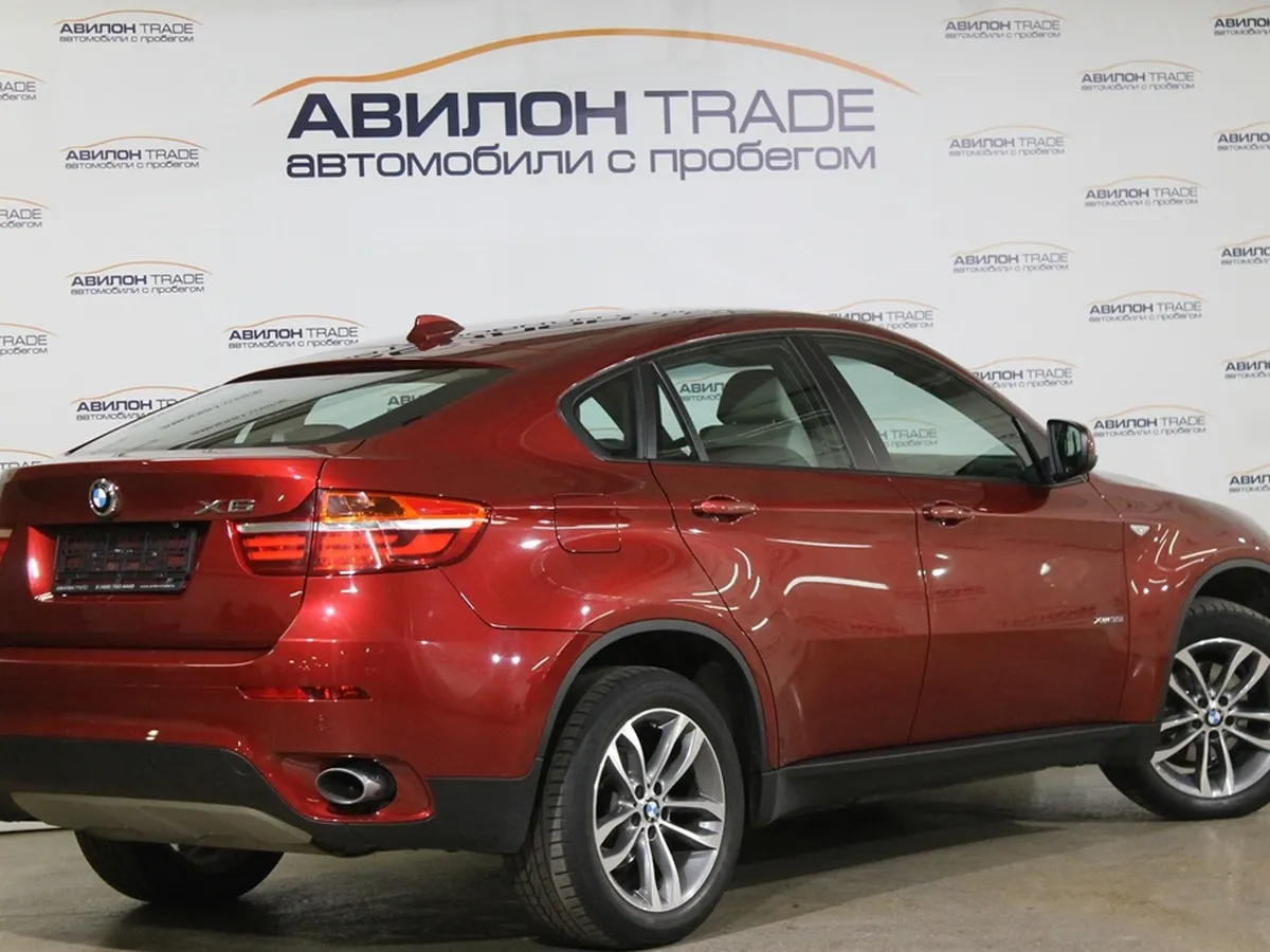 BMW X6 xDrive35i 8AT (306 л.с.) Красный в АВИЛОН. Слайд №4