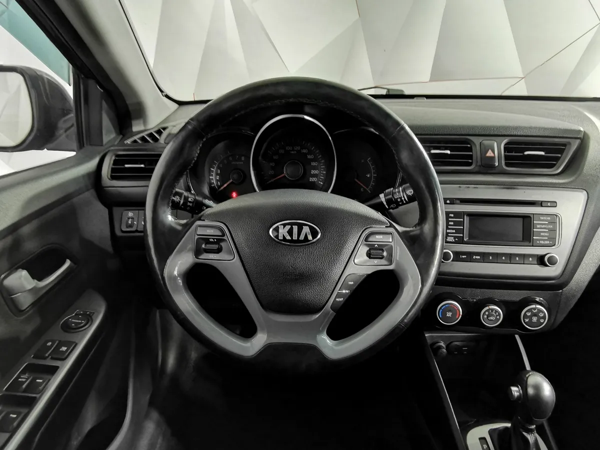 Kia Rio 1.6 AT (123 л.с.) Коричневый в АВИЛОН. Слайд №20