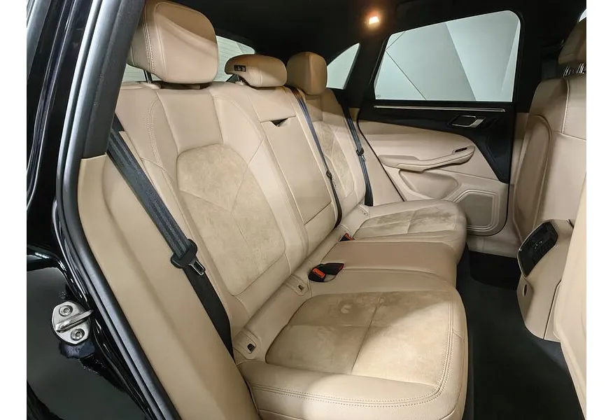Porsche Macan 2.0 PDK AWD (252 л.с.) Черный в АВИЛОН. Слайд №16