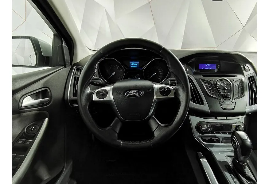 Ford Focus 1.6 PowerShift (125 л.с.) Titanium Серебристый в АВИЛОН. Слайд №20