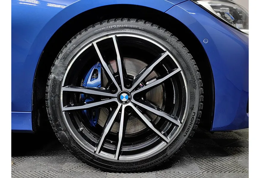 BMW 3 серия 320d xDrive (190 л.с.) M Sport Pro Синий в АВИЛОН. Слайд №7