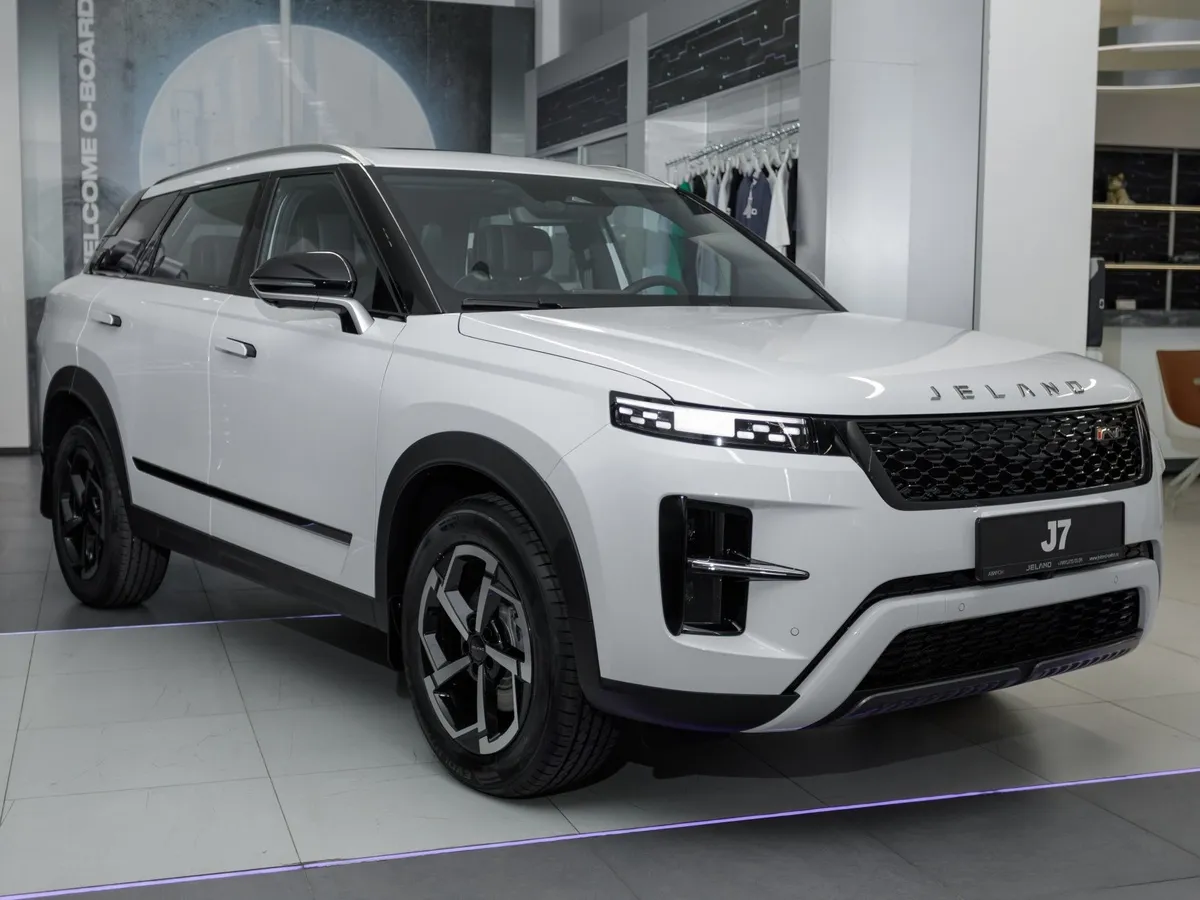 JELAND J7 1.6T DCT 2WD (150 л.с.) Престиж Белый в АВИЛОН. Слайд №2