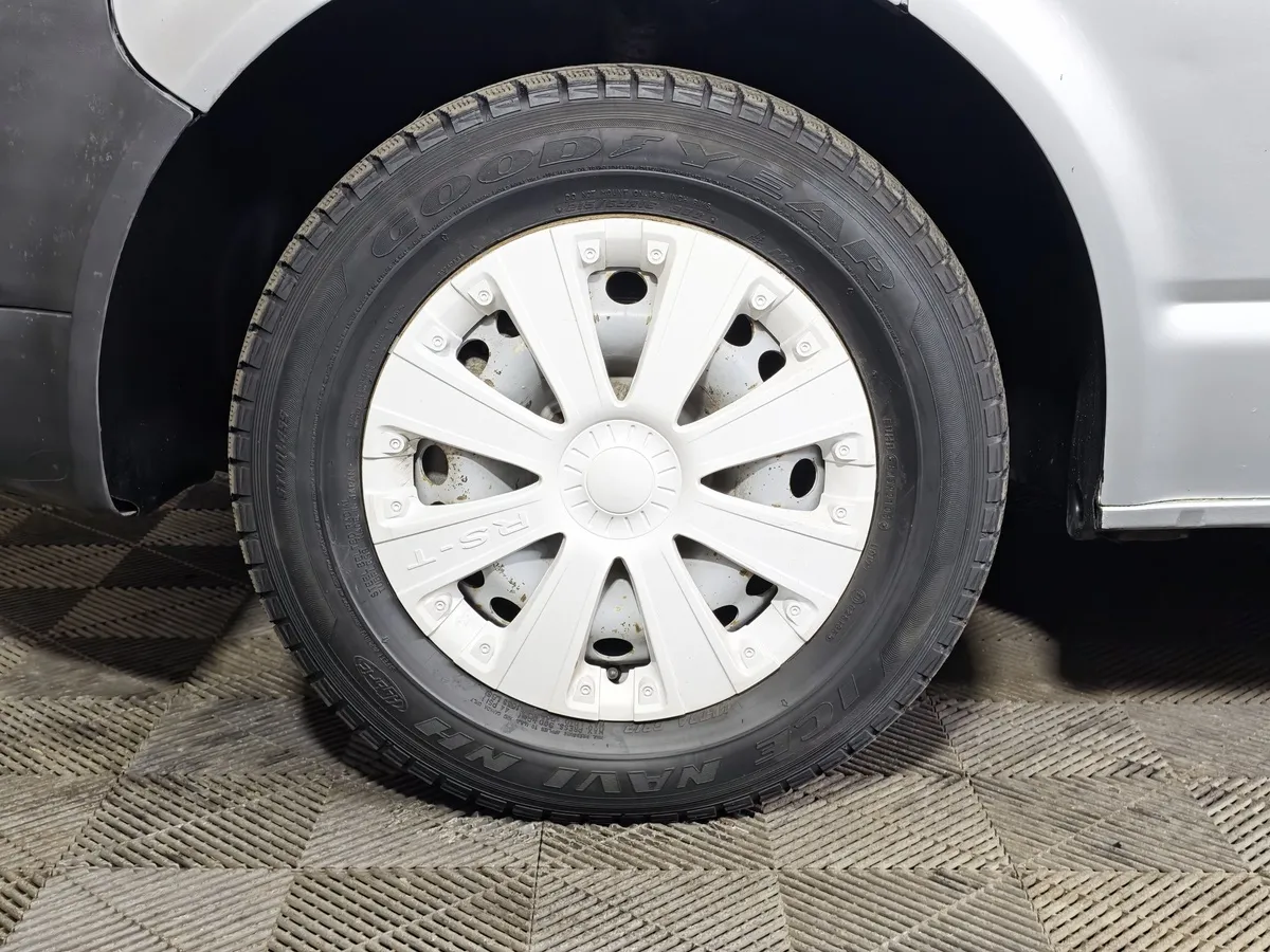 Volkswagen Transporter 1.9 TDI SWB L1H1 MT (84 л.с.) Серебристый в АВИЛОН. Слайд №8