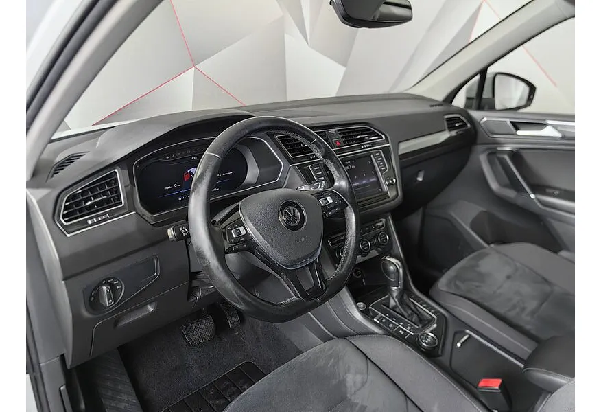 Volkswagen Tiguan 1.4 TSI 4Motion DSG (150 л.с.) Highline Белый в АВИЛОН. Слайд №17