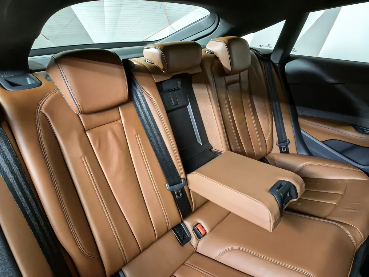 Audi A5 2.0 TFSI S tronic quattro (249 л.с.) Design Серый в АВИЛОН. Слайд №16
