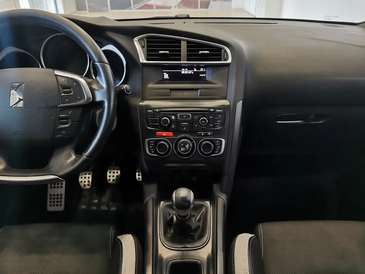 Citroen DS4 1.6 VTi MT (120 л.с.) Серый в АВИЛОН. Слайд №11
