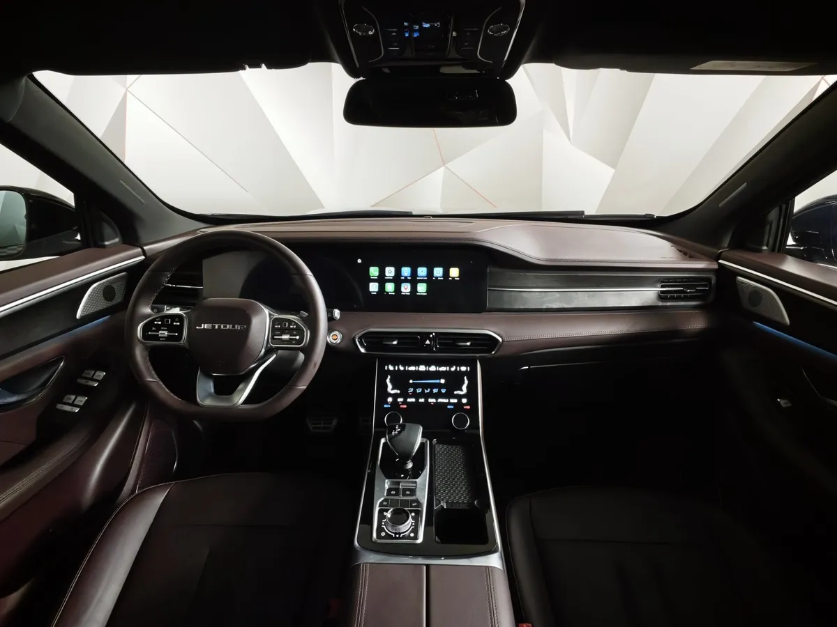 JETOUR X90 Plus 2.0T 7DCT 2WD (244 л.с.) Elite Черный в АВИЛОН. Слайд №12 JETOUR X90 Plus 2.0T 7DCT 2WD (244 л.с.) Elite Черный в АВИЛОН. Слайд №12