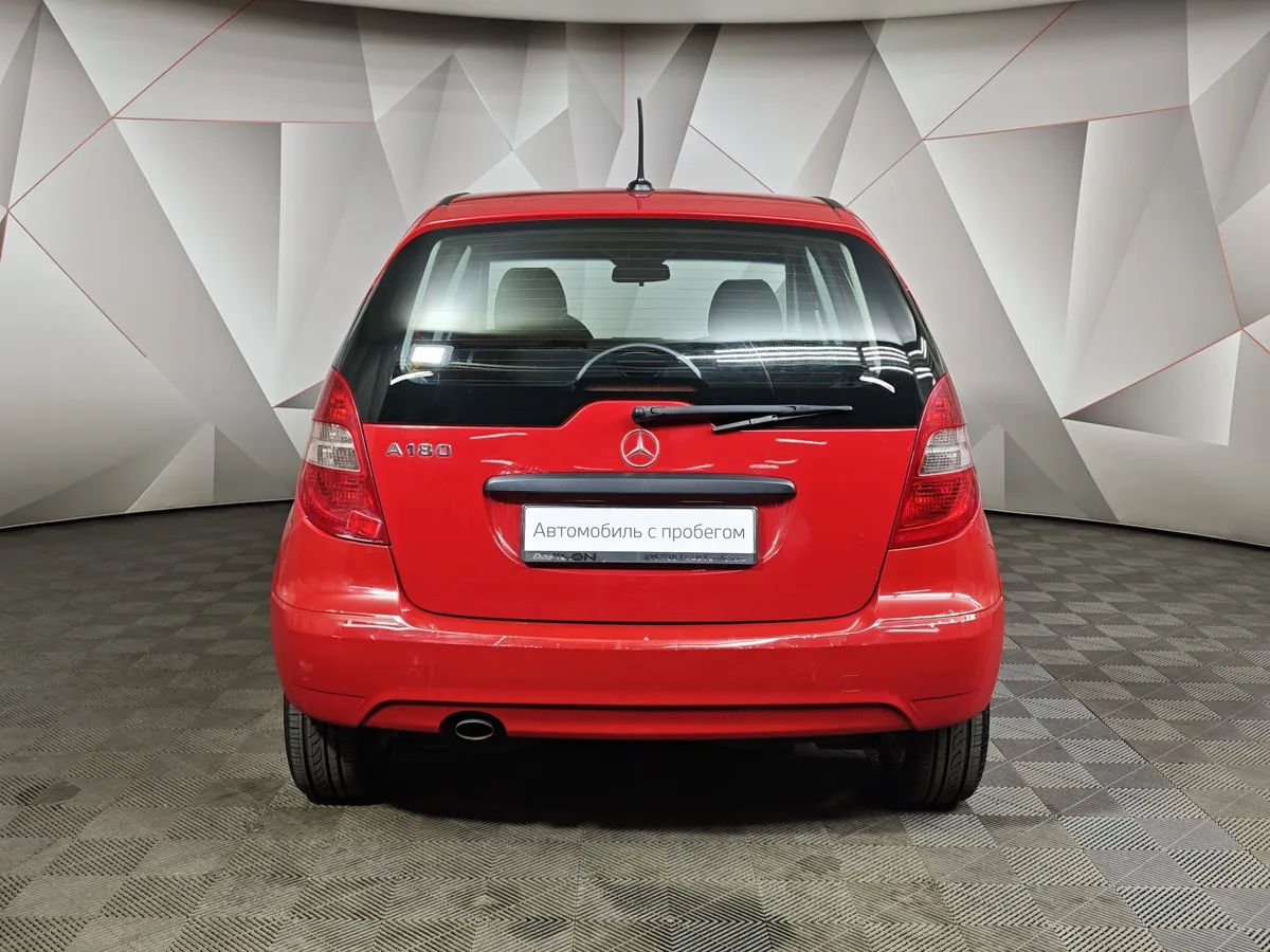 Mercedes-Benz A-Класс A 180 Autotronic (116 л.с.) Красный в АВИЛОН. Слайд №8
