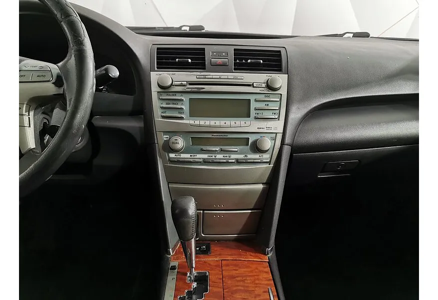 Toyota Camry 2.4 VVT-i AT (167 л.с.) Черный в АВИЛОН. Слайд №15