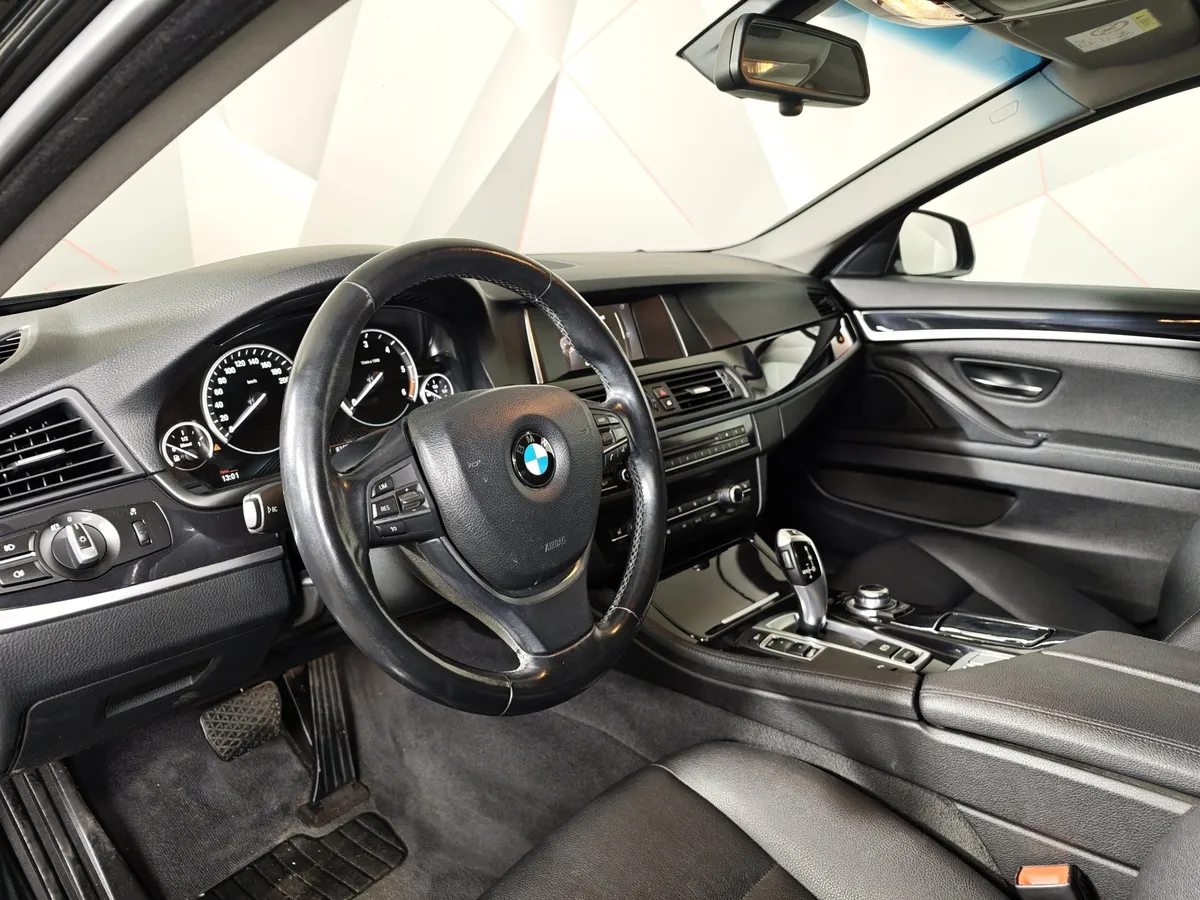 BMW 5 серия 520d Steptronic (190 л.с.) Черный в АВИЛОН. Слайд №12