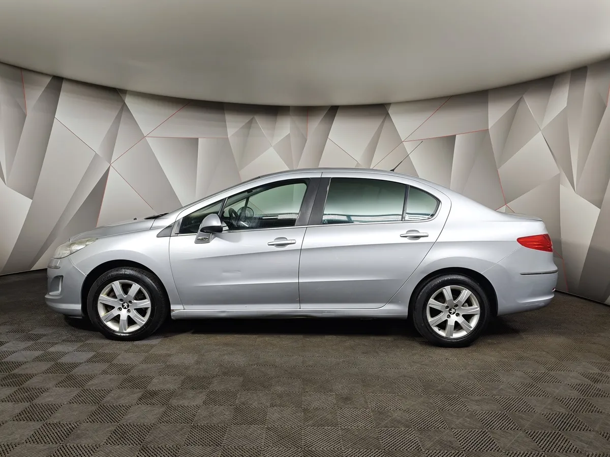 Peugeot 408 1.6 THP AT (150 л.с.) Allure Серебристый в АВИЛОН. Слайд №5