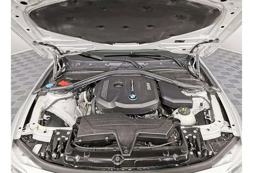 BMW 3 серия 318i AT (136 л.с.) Серебристый в АВИЛОН. Слайд №10