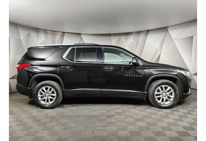 Chevrolet Traverse 3.6 AT AWD (318 л.с.) LT Черный в АВИЛОН. Слайд №6