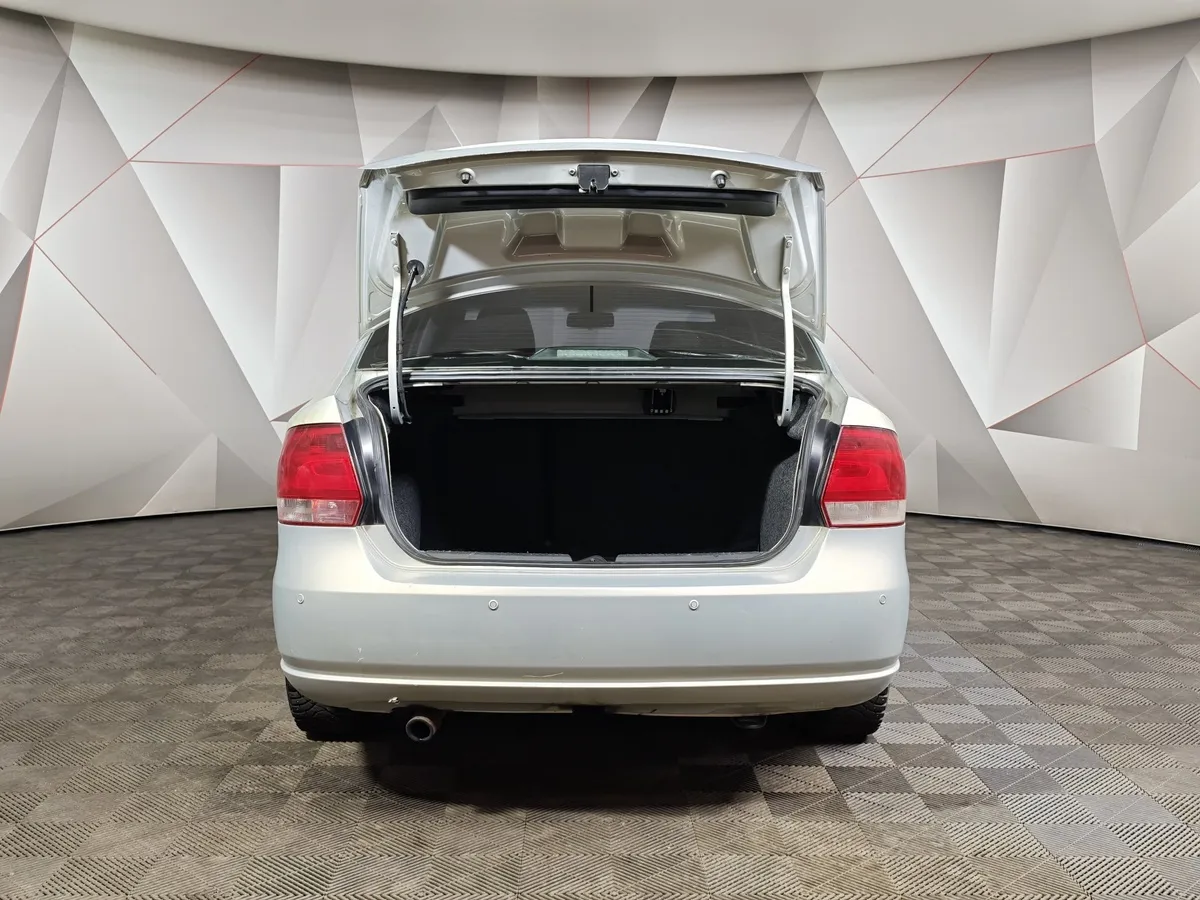 Volkswagen Polo 1.6 Tiptronic (105 л.с.) Comfortline Желтый в АВИЛОН. Слайд №11