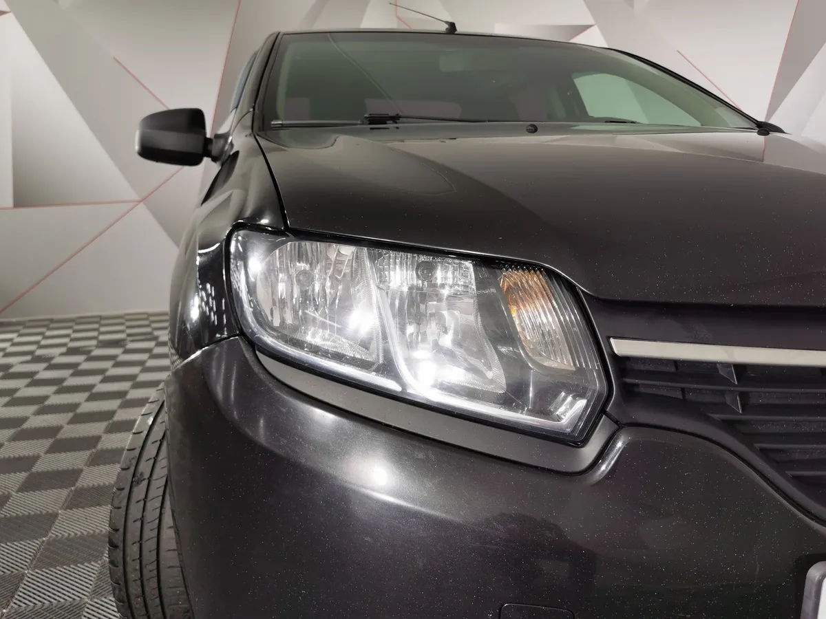 Renault Logan 1.6 MT (82 л.с.) Черный в АВИЛОН. Слайд №10