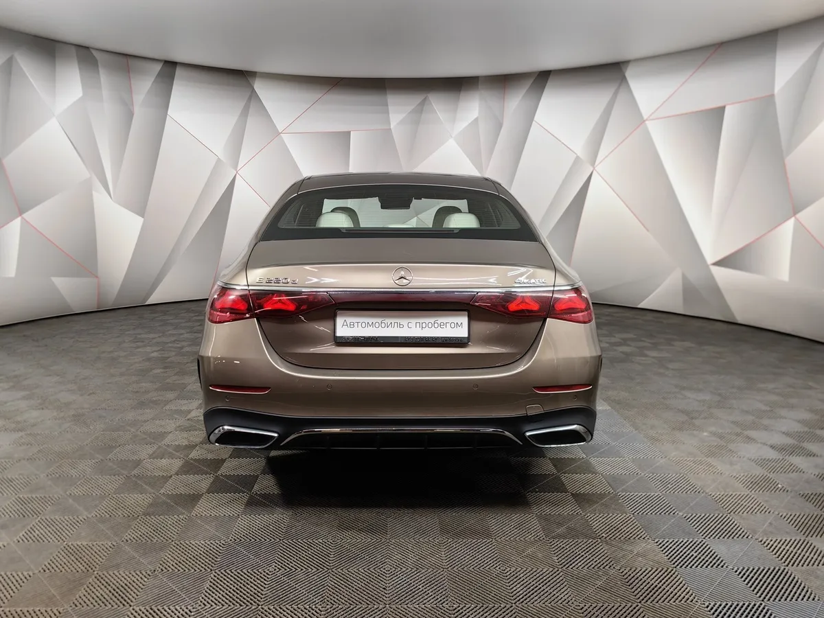Mercedes-Benz E-Класс E 220 d 4MATIC (197 л.с.) Коричневый в АВИЛОН. Слайд №8
