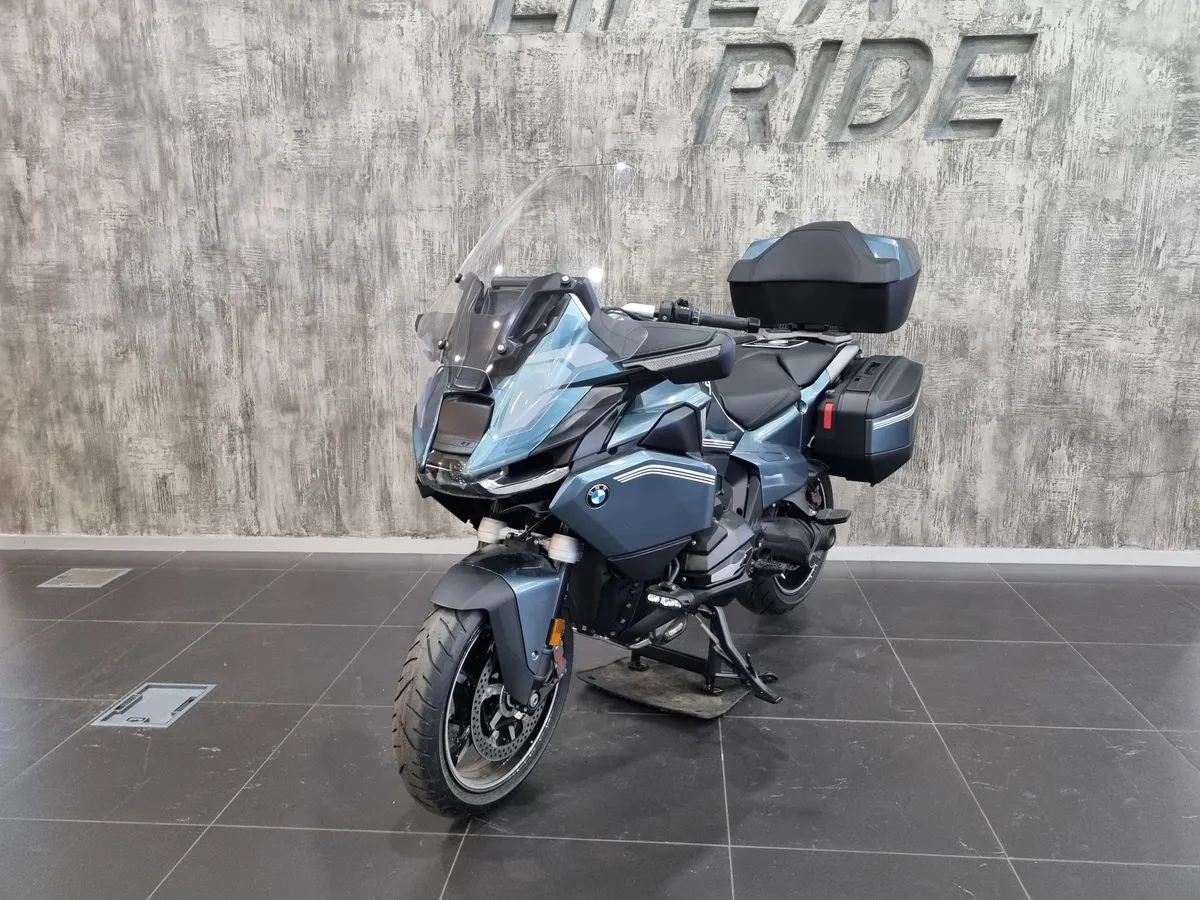 АВИЛОН - BMW Motorrad R 1300 RT 1300 см³ (145 л.с.) (145) 1300 Черный - slide 10142762