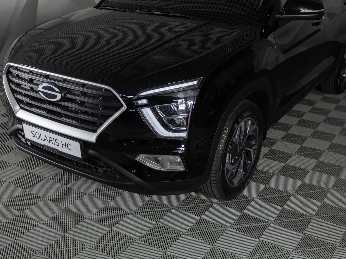 Solaris HC 2.0 AT 4WD (150 л.с.) Lifestyle + Winter Черный в АВИЛОН. Слайд №7