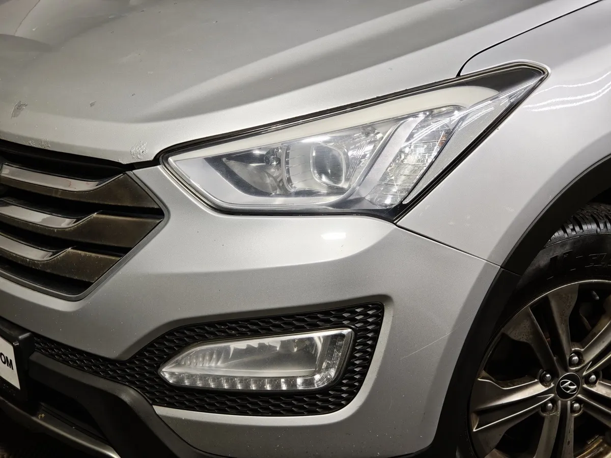 Hyundai Santa Fe 2.4 AT 4WD (175 л.с.) Comfort Серебристый в АВИЛОН. Слайд №10