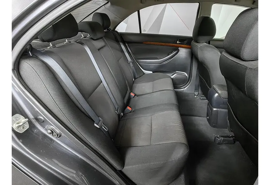 Toyota Avensis 1.8 MT (129 л.с.) Серый в АВИЛОН. Слайд №14