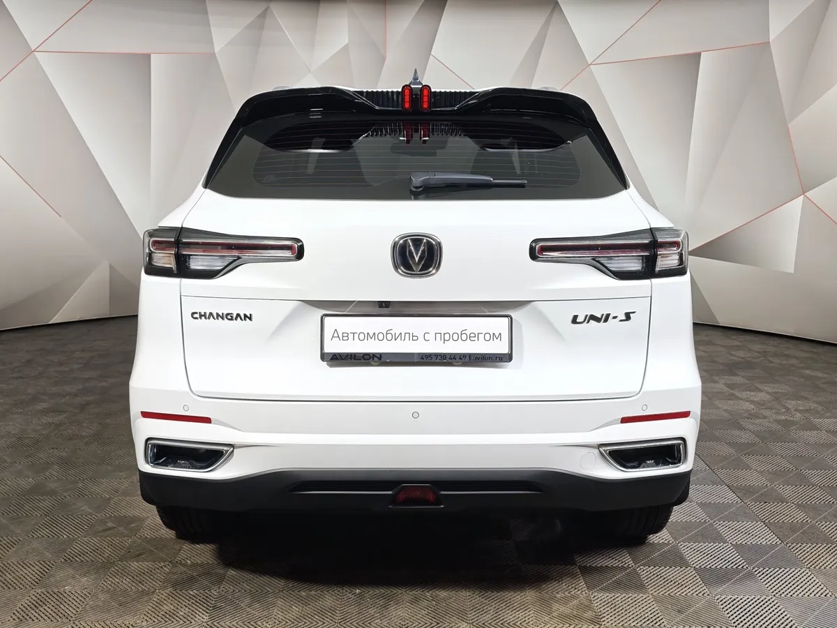 Changan UNI-S 1.5T 7DCT 2WD (181 л.с.) Tech Белый в АВИЛОН. Слайд №8