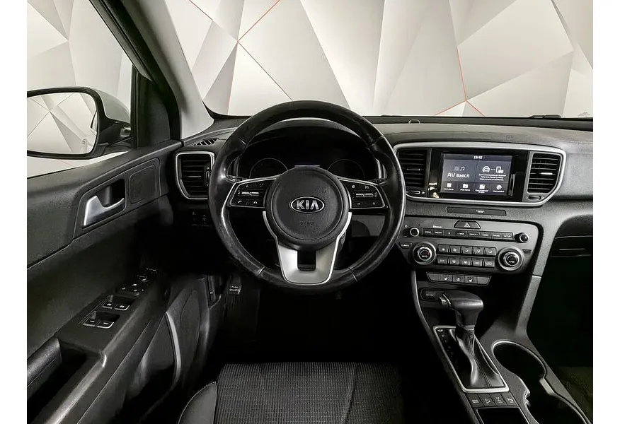 Kia Sportage 2.0 MPI AT 4WD (150 л.с.) Luxe Белый в АВИЛОН. Слайд №19