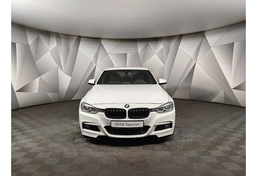 BMW 3 серия 320i xDrive AT (184 л.с.) M Sport Белый в АВИЛОН. Слайд №3
